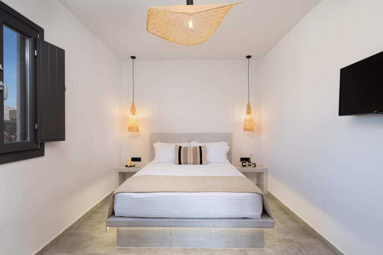 Almira Luxury Suites Perivolos  Exterior foto
