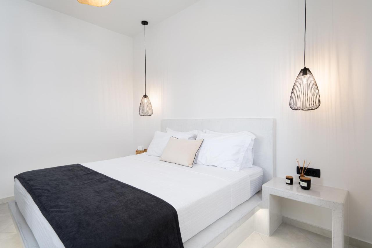 Almira Luxury Suites Perivolos  Exterior foto