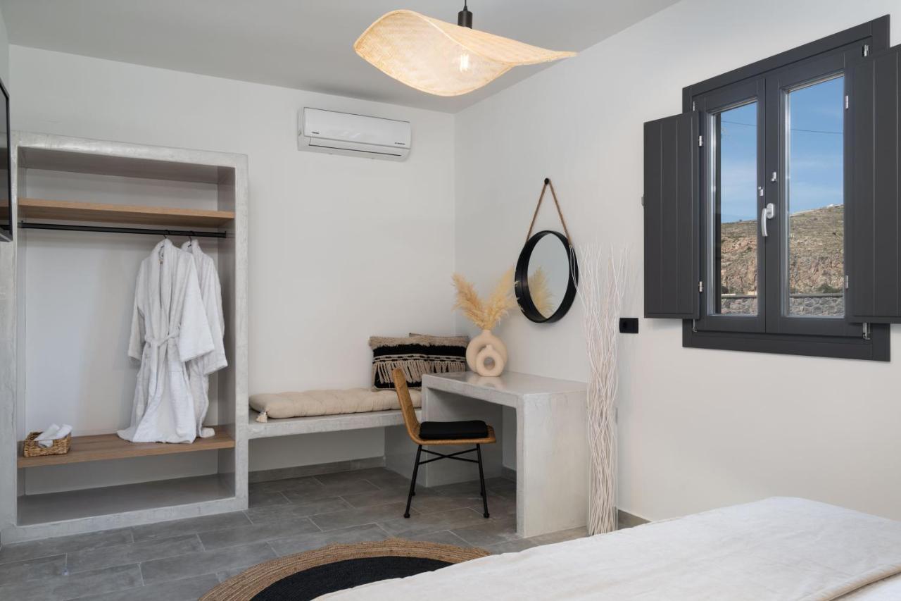 Almira Luxury Suites Perivolos  Exterior foto